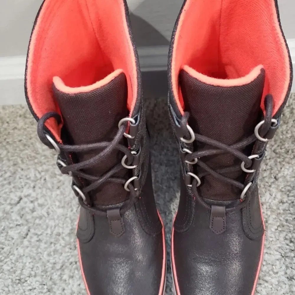 NIKE Carico Mid-calve Leather Dark Brown Cinder Boots Shoes - Womens Size 5.5
